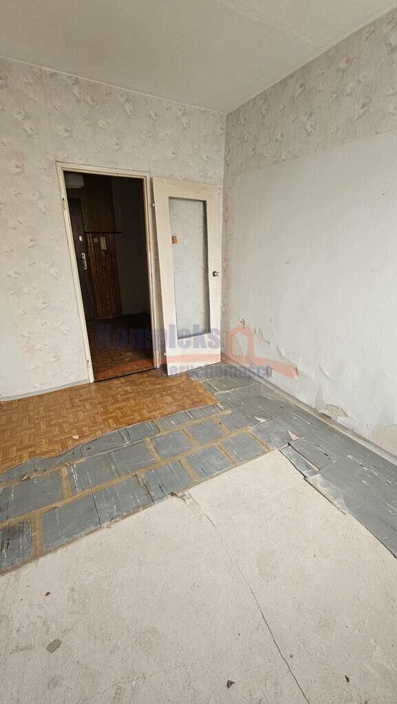 2 pokoje do remontu i własnej aranżacji (3)