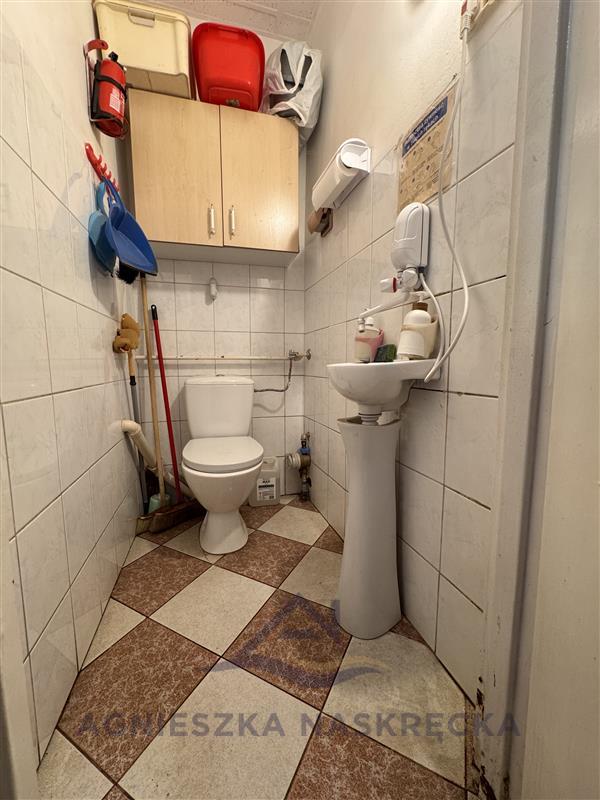 LOKAL UŻYTOWY na parterze o pow. 41,20 ul. Bosmańs (7)