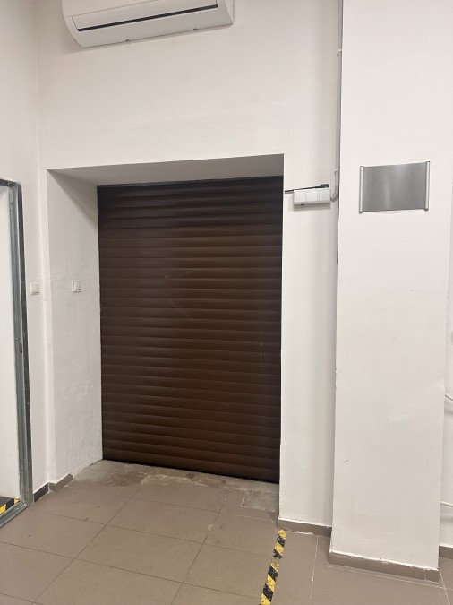 PRZESTRONNY LOKAL POD KAŻDĄ DZIAŁALNOŚĆ (3)