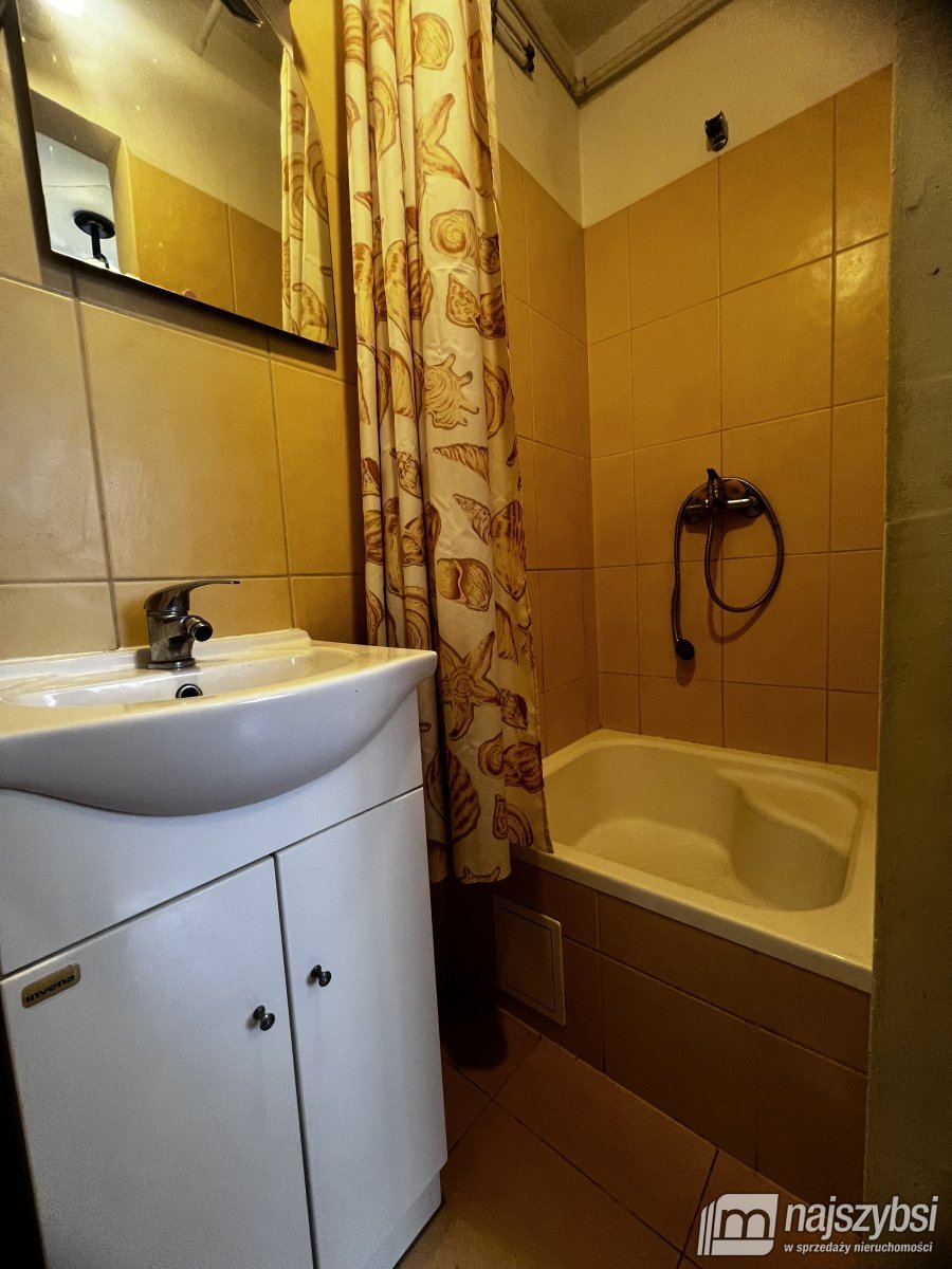 KOŁOBRZEG-KAWALERKA Z POTENCJAŁEM-CENTRUM OKAZJA! (9)