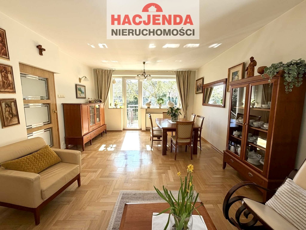 DOM W CENTRUM POLIC (1)