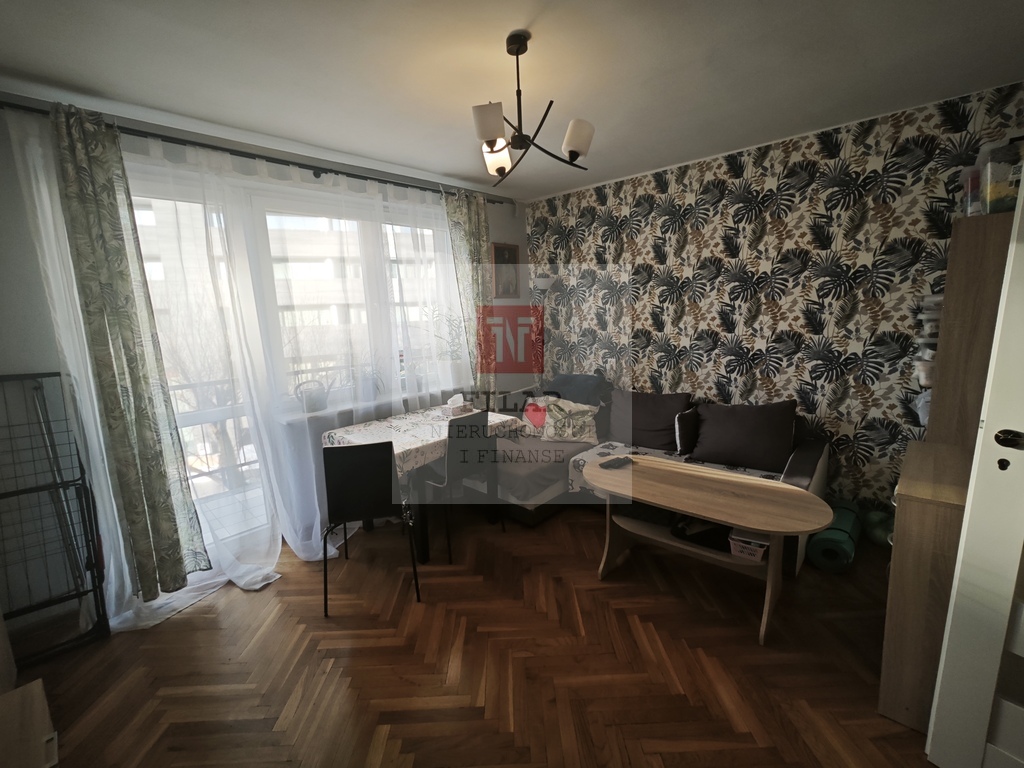 Centrum, słoneczne, 3-pokojowe mieszkanie + balkon (2)