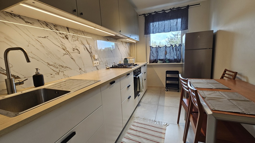 mieszkanie na ul.Thugutta po generalny remoncie (15)