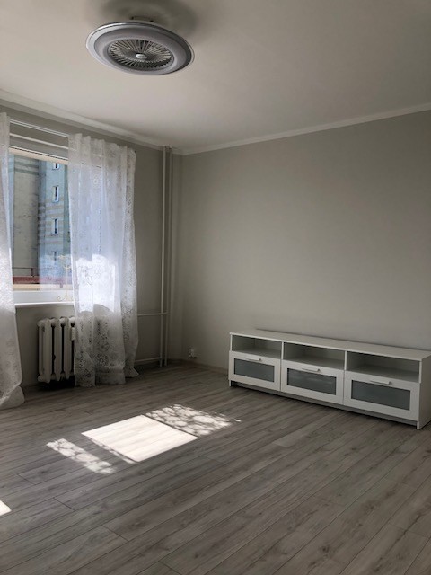 mieszkanie na ul.Thugutta po generalny remoncie (3)