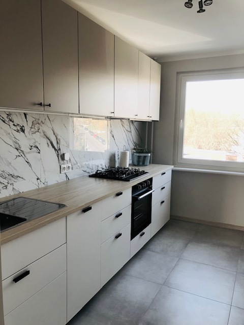 mieszkanie na ul.Thugutta po generalny remoncie (13)