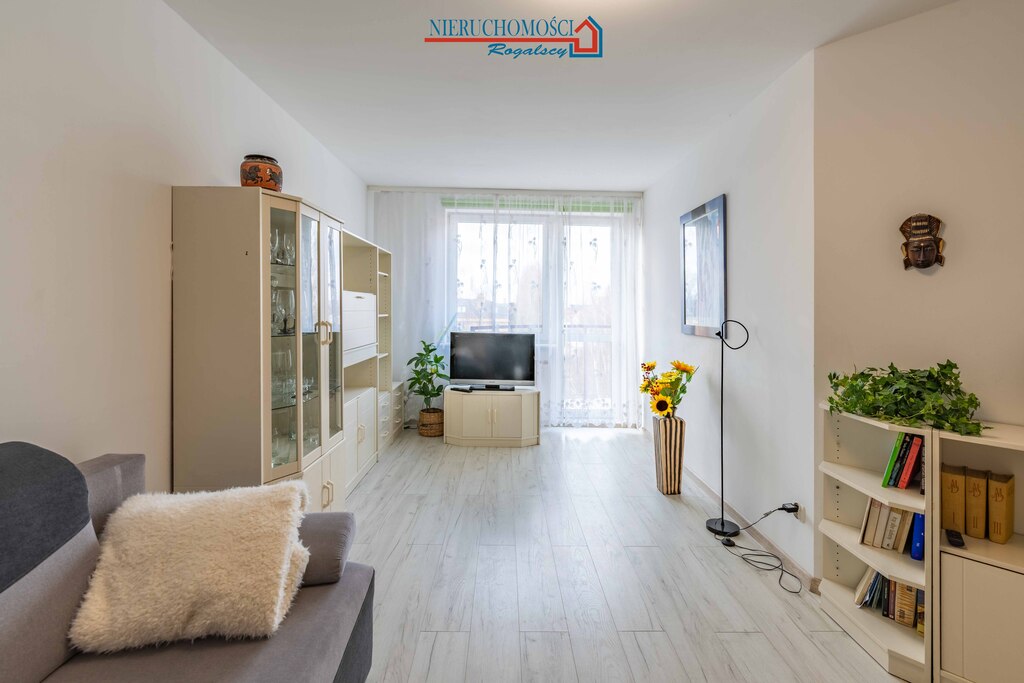 Mieszkanie dwupokojowe z oddzielną kuchnią (2)