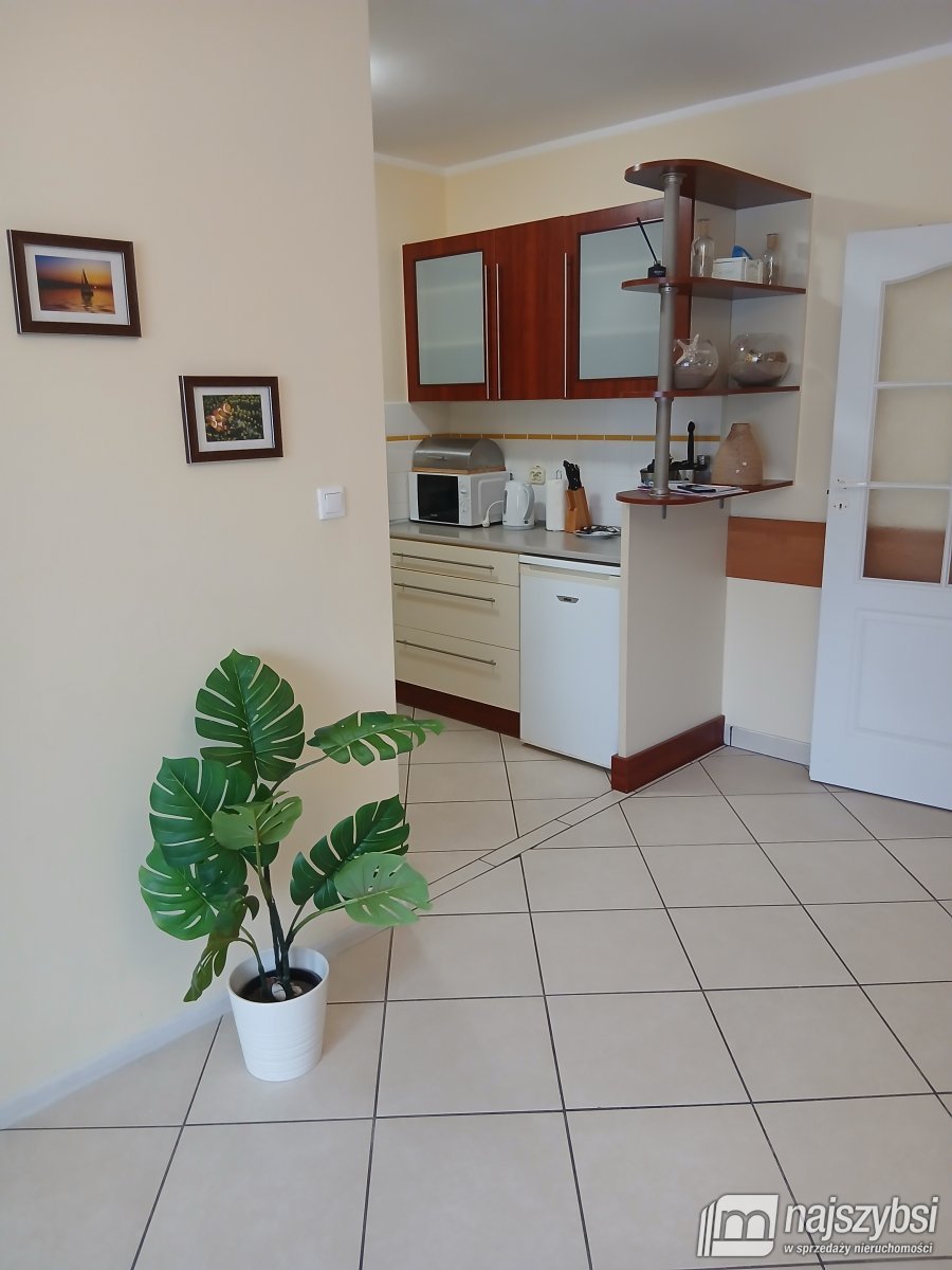 Pobierowo-mieszkanie w pierwszej linii brzegowej (1)