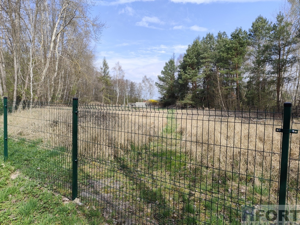 Do sprzedaży działka z wydanymi WZ na 2 domy. (1)