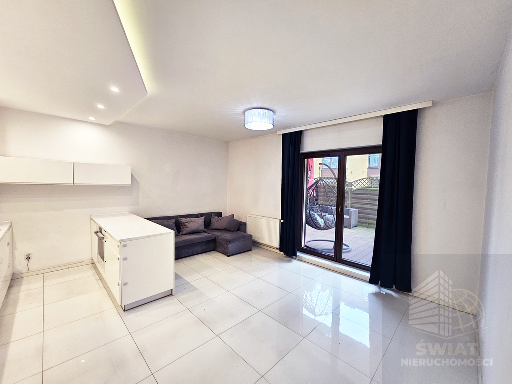 Na sprzedaż 3 pokojowe mieszkanie z ogrodem (3)