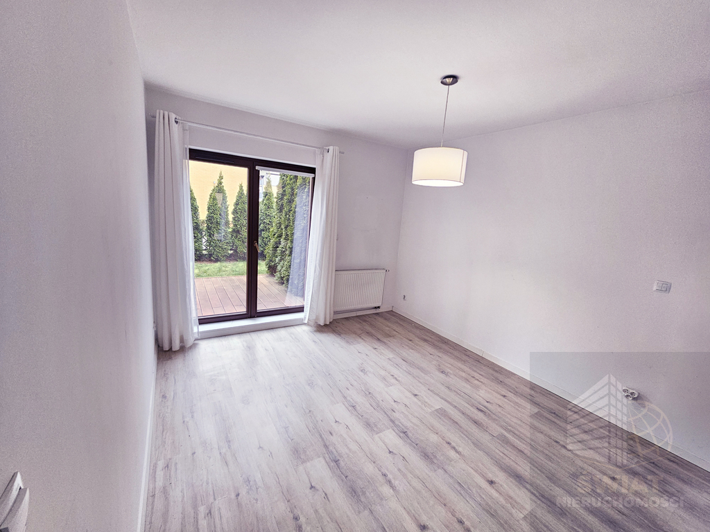 Na sprzedaż 3 pokojowe mieszkanie z ogrodem (8)