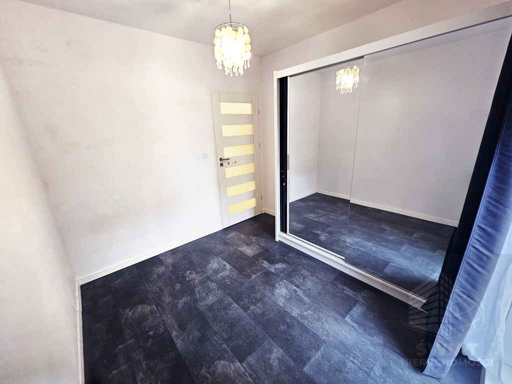 Na sprzedaż 3 pokojowe mieszkanie z ogrodem (13)