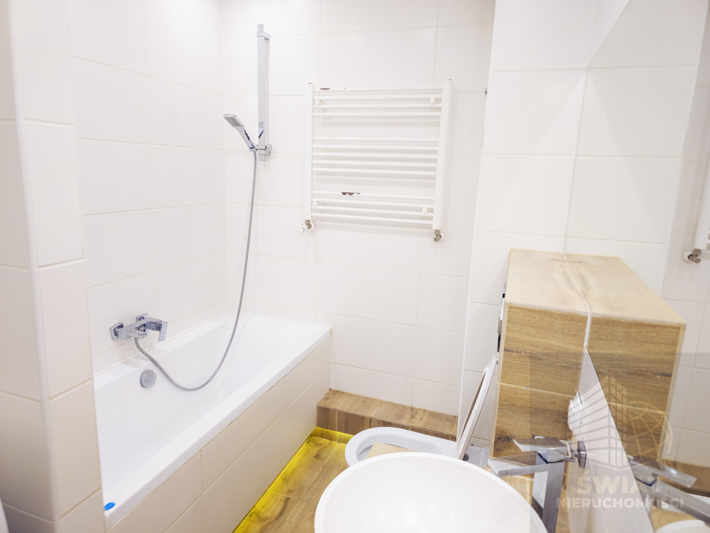 Na sprzedaż 3 pokojowe mieszkanie z ogrodem (18)