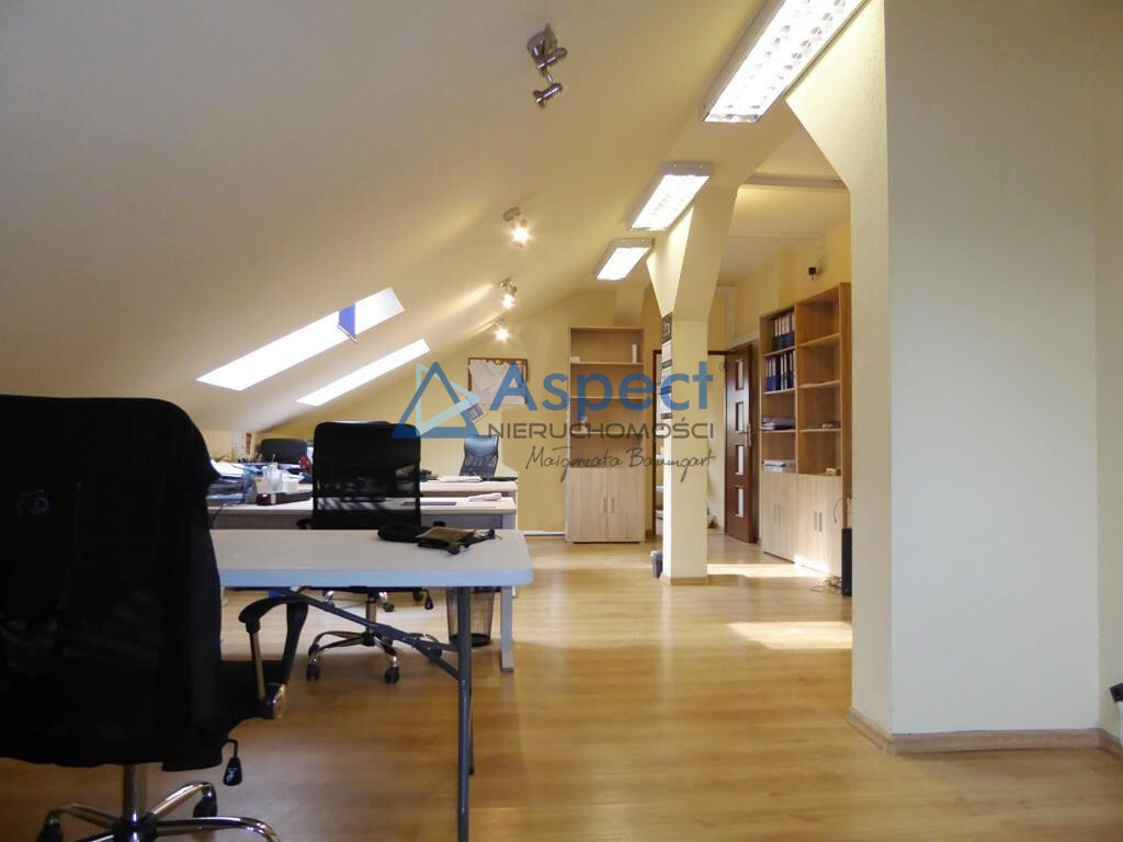 Wynajem, biuro z msc parkingowym, Centrum, pobl. (14)