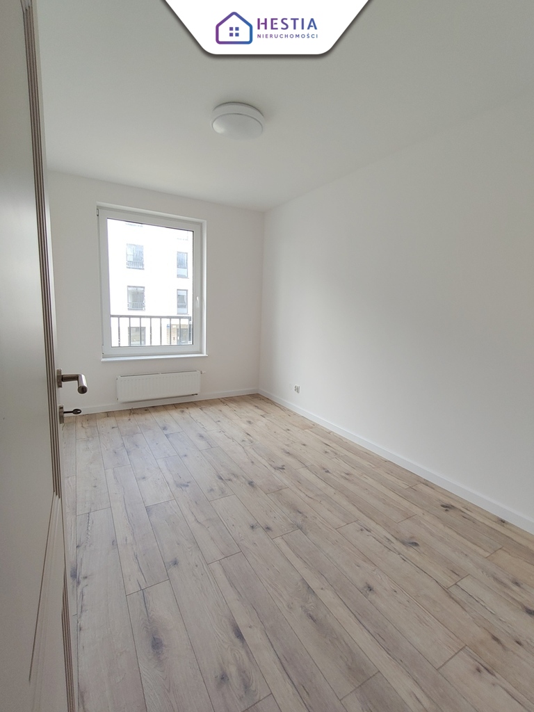 Mieszkanie z ogródkiem i miejscem postojowym! (11)