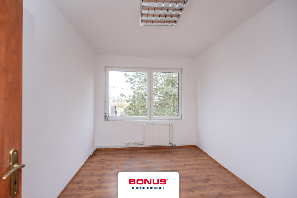 Obiekt usługowy w dobrej lokalizacji (23)