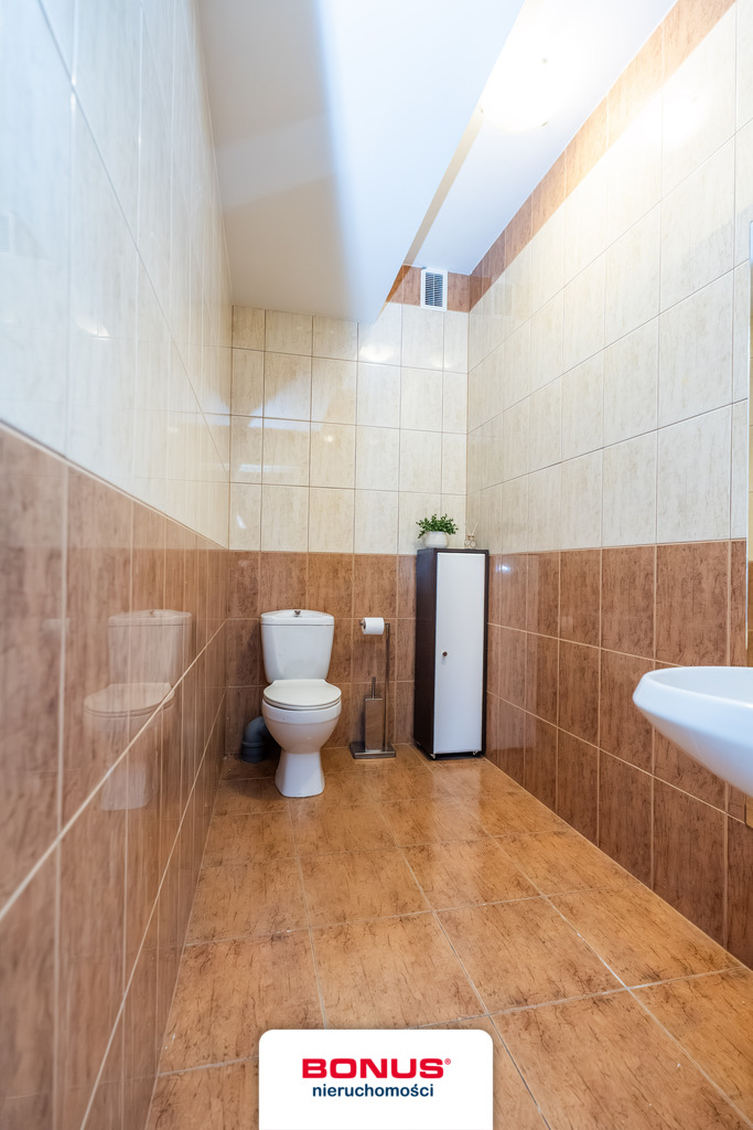 Obiekt usługowy w dobrej lokalizacji (26)