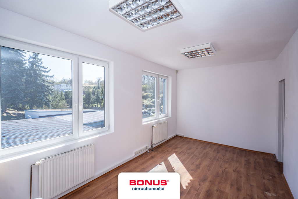 Obiekt usługowy w dobrej lokalizacji (19)