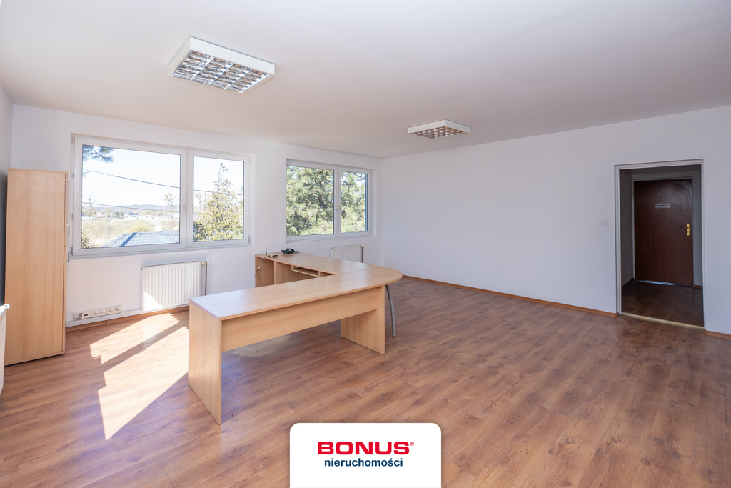 Obiekt usługowy w dobrej lokalizacji (17)