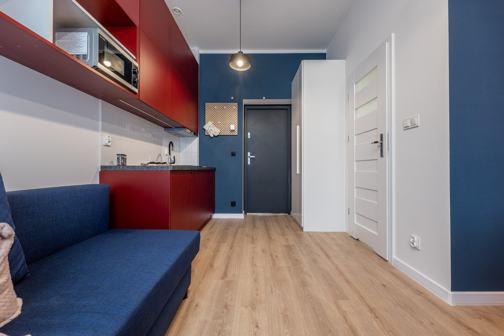 Kawalerka w centrum na wynajem! (2)