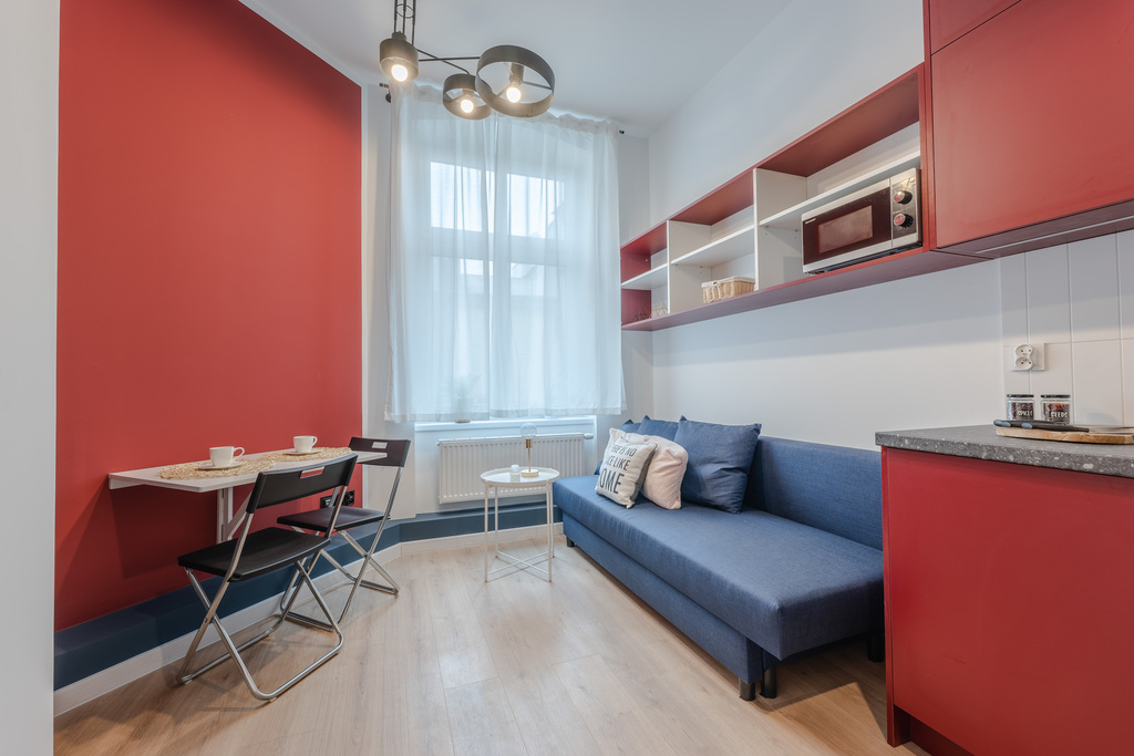 Kawalerka w centrum na wynajem! (3)