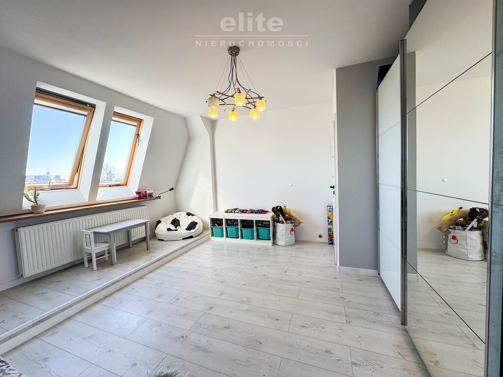 3 duże słoneczne pokoje centrum park urząd (11)