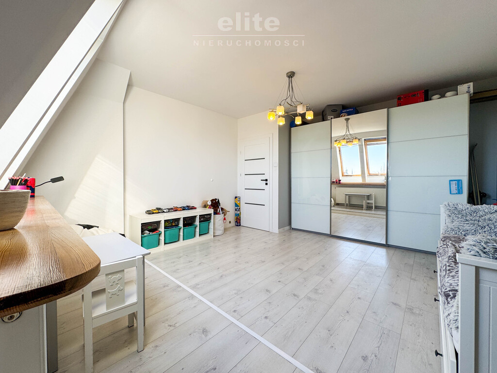 3 duże słoneczne pokoje centrum park urząd (12)