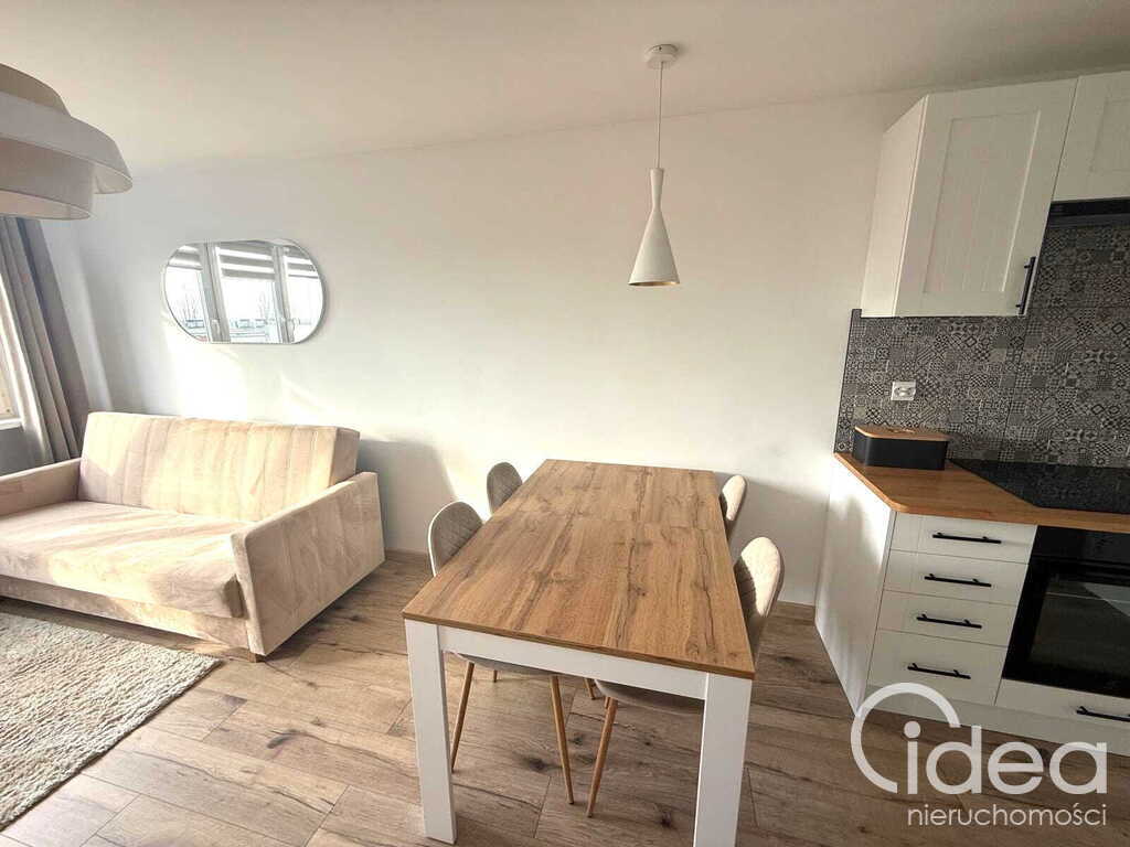 Pomorzany, piękne 2 pokoje po kapitalnym remoncie (6)