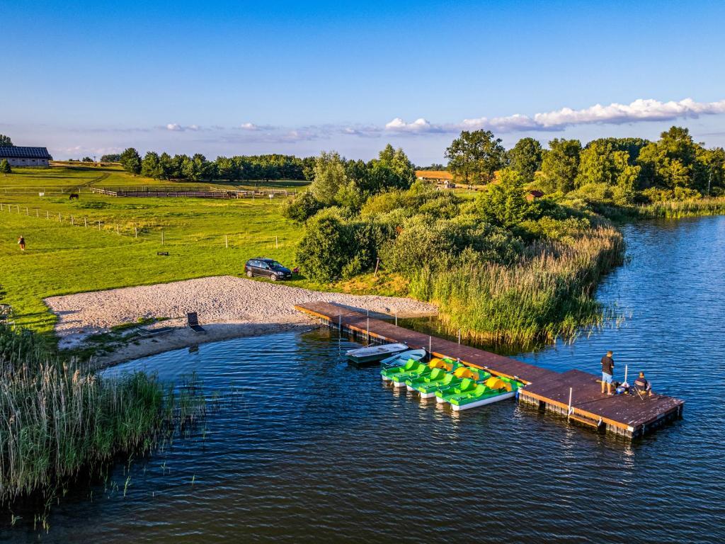 Działka budowlana z linią brzegową jeziora (7)