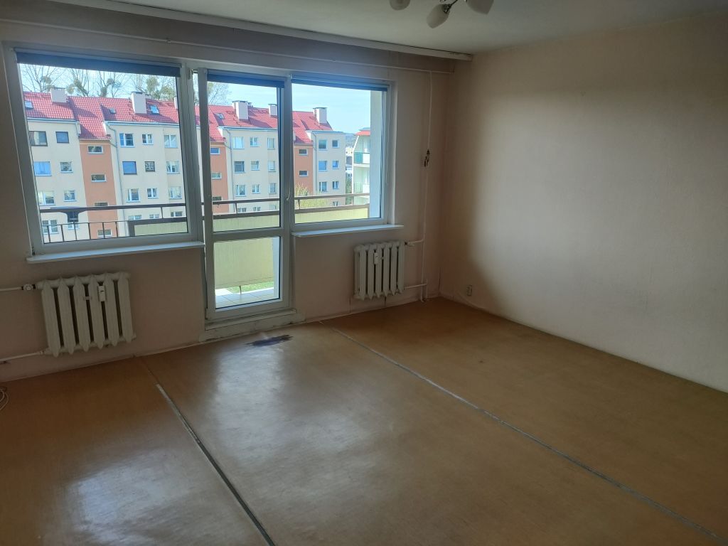 Na sprzedaż 4 pokojowe 73m2 z balkonem Płonia (1)