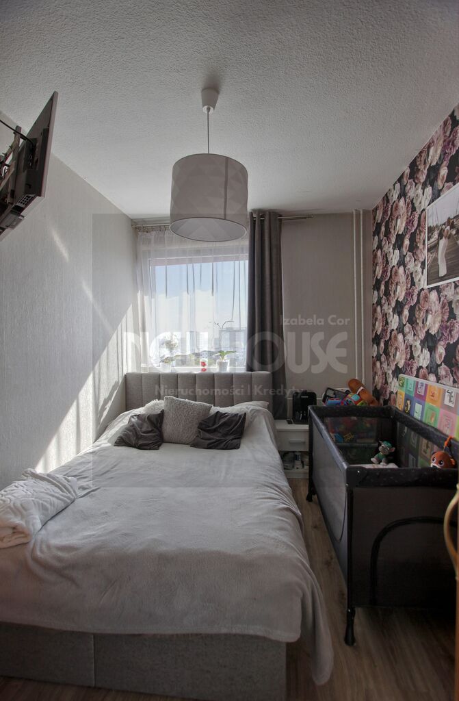 Słoneczne 3 pokoje z dużym balkonem. (6)