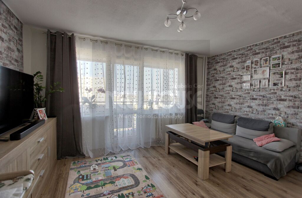 Słoneczne 3 pokoje z dużym balkonem. (1)