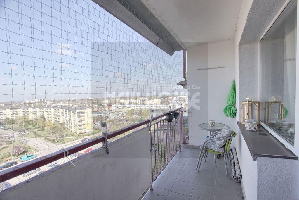 Słoneczne 3 pokoje z dużym balkonem. (13)