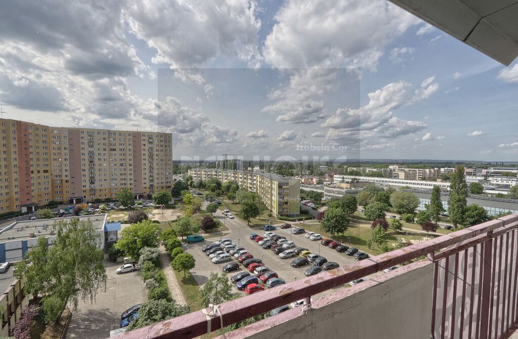 Słoneczne 3 pokoje z dużym balkonem. (12)