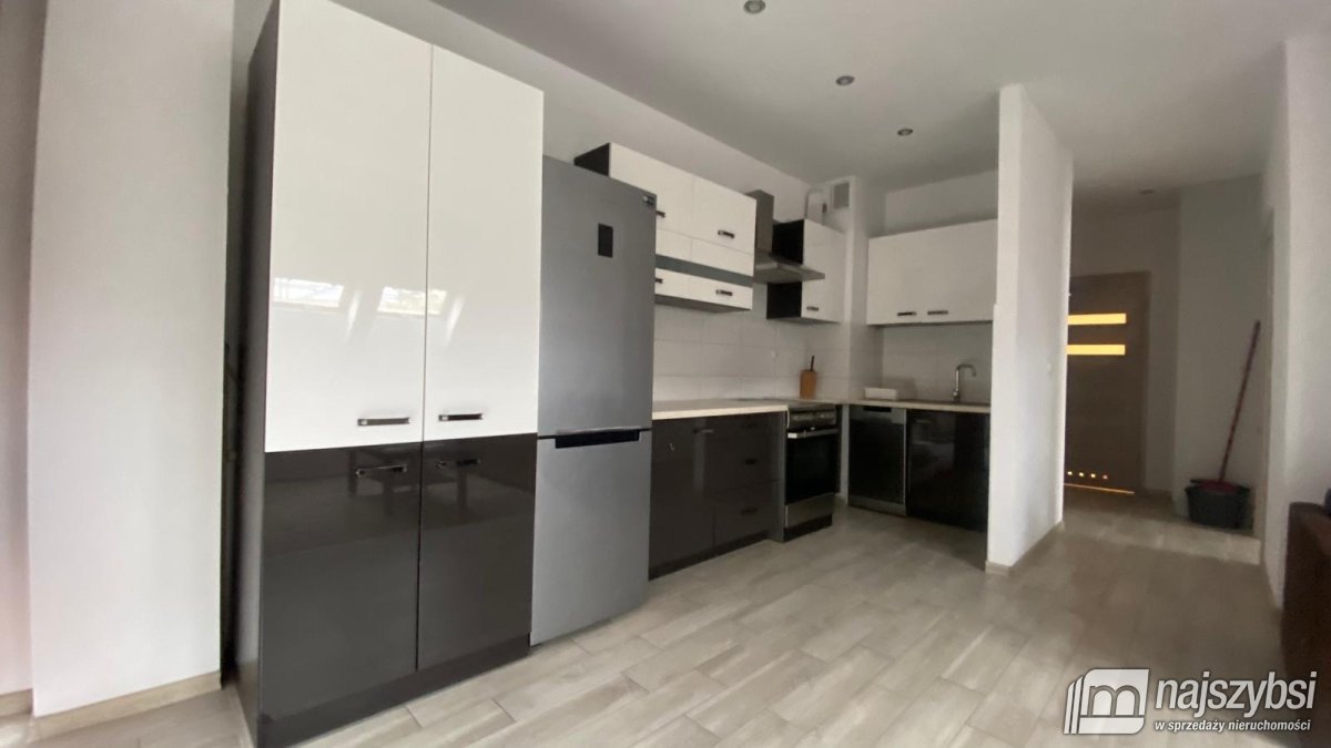 Nowogard-na wynajem 2 pokoje częsciowo umeblowane (2)