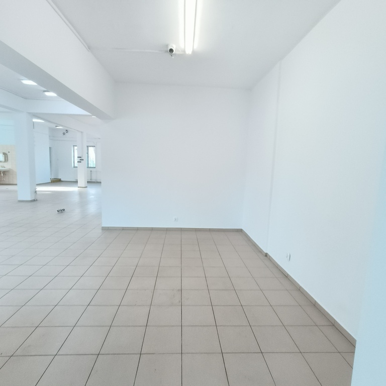 Lokal w dobrej lokalizacji, pow. 164 m2, Stargard (6)