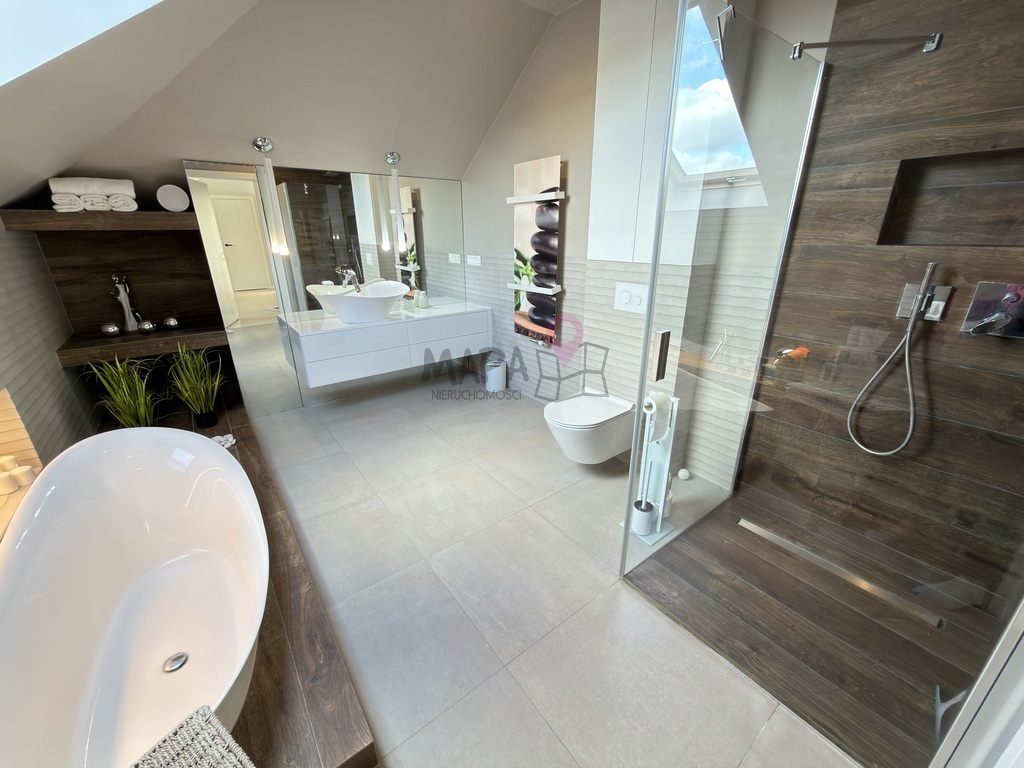 Komfortowy dom, sauna, rekuperacja, klimatyzacja! (21)