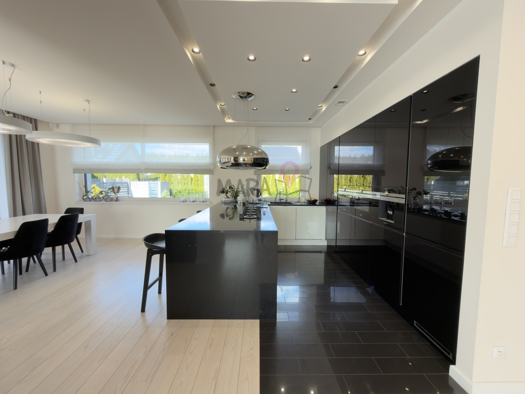 Komfortowy dom, sauna, rekuperacja, klimatyzacja! (9)