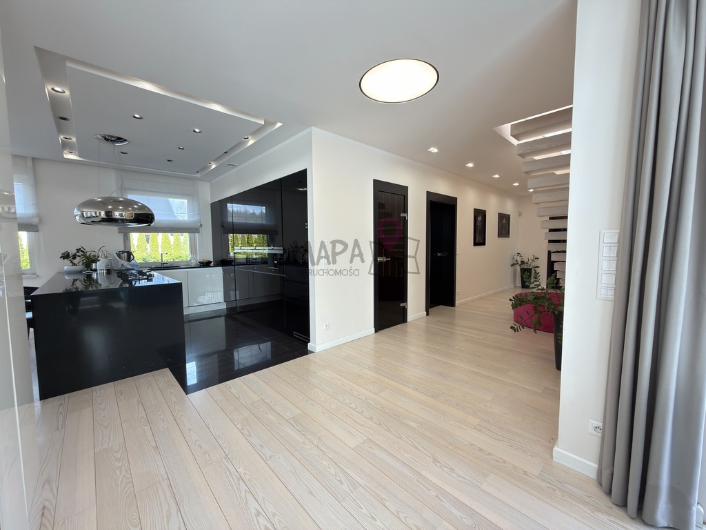 Komfortowy dom, sauna, rekuperacja, klimatyzacja! (7)