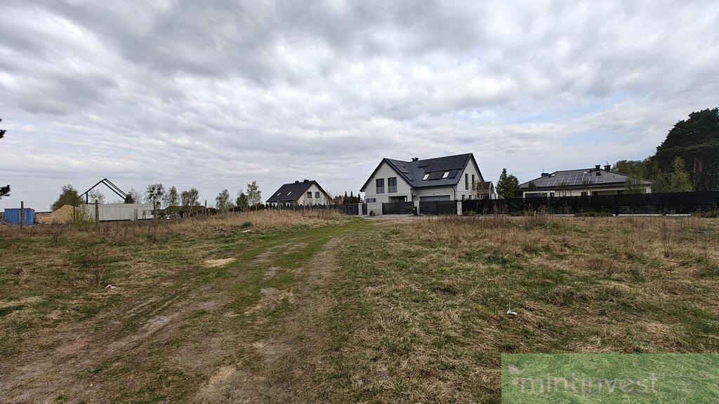 Ostatnia działka przy ul. Limonkowej (1)