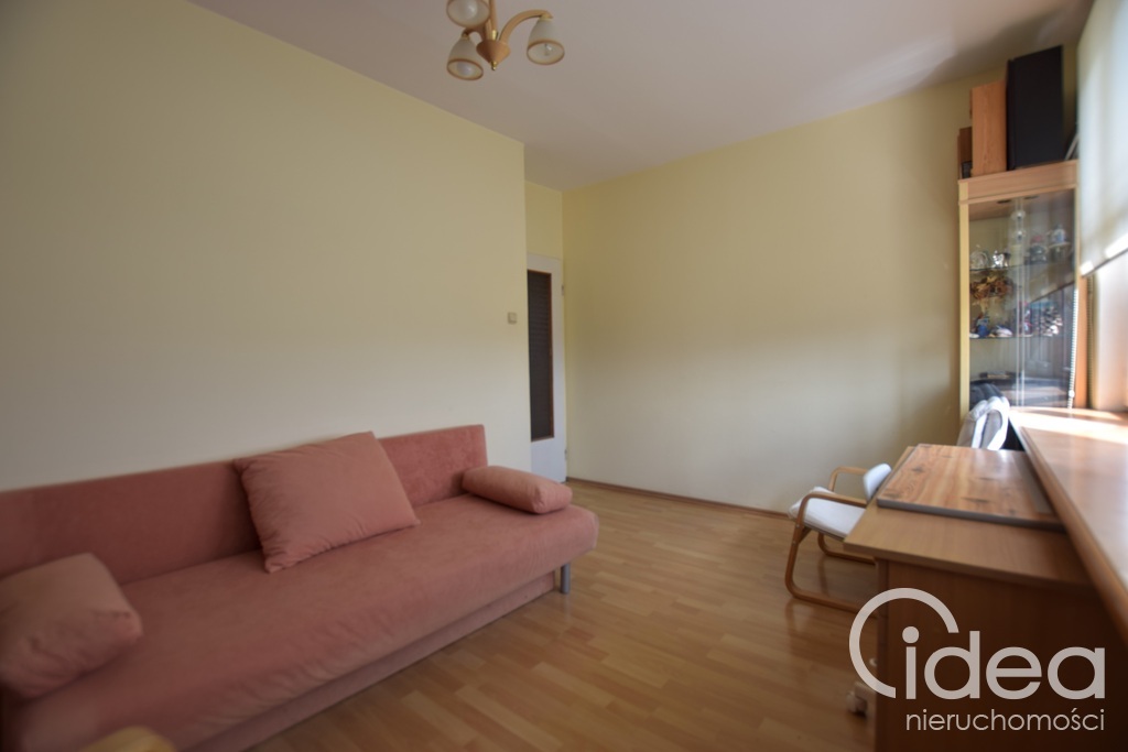 3 pokoje na os. Słonecznym, duży balkon (8)