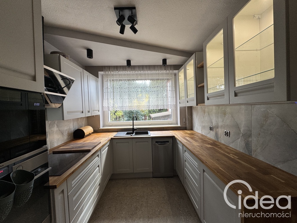 Szeregowiec 190m2, Bukowo, 2 Tarasy, Fotowoltaika (6)