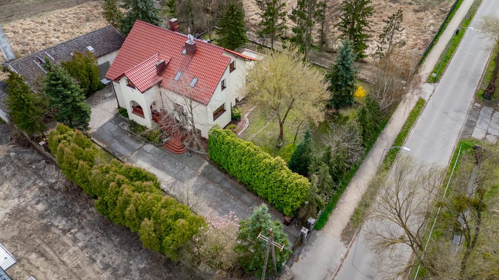 Ogromny dom 430 m2 | Idealny na biznes i życie (19)