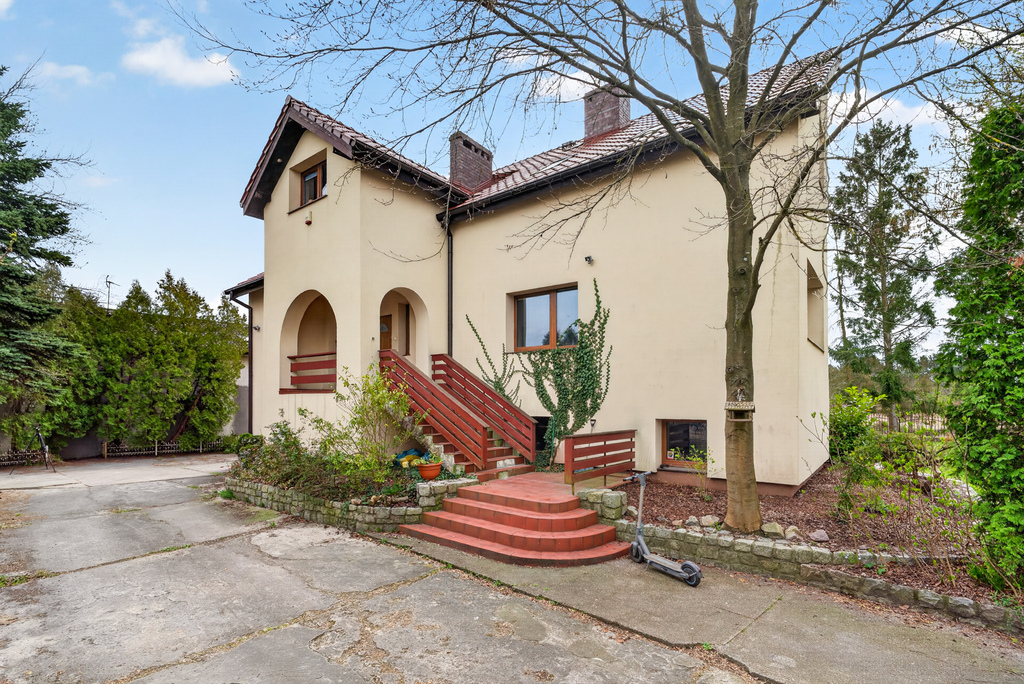 Ogromny dom 430 m2 | Idealny na biznes i życie (17)