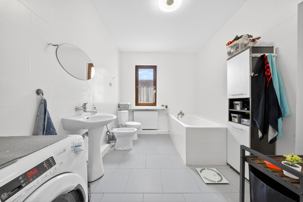 Ogromny dom 430 m2 | Idealny na biznes i życie (7)