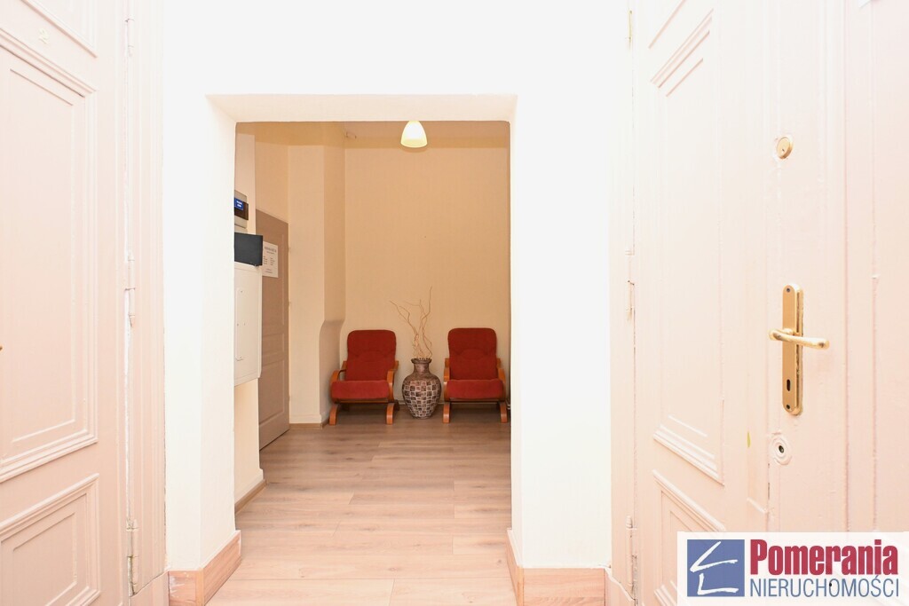 Biuro/pokój do wynajęcia w centrum 17m2 !!! (3)