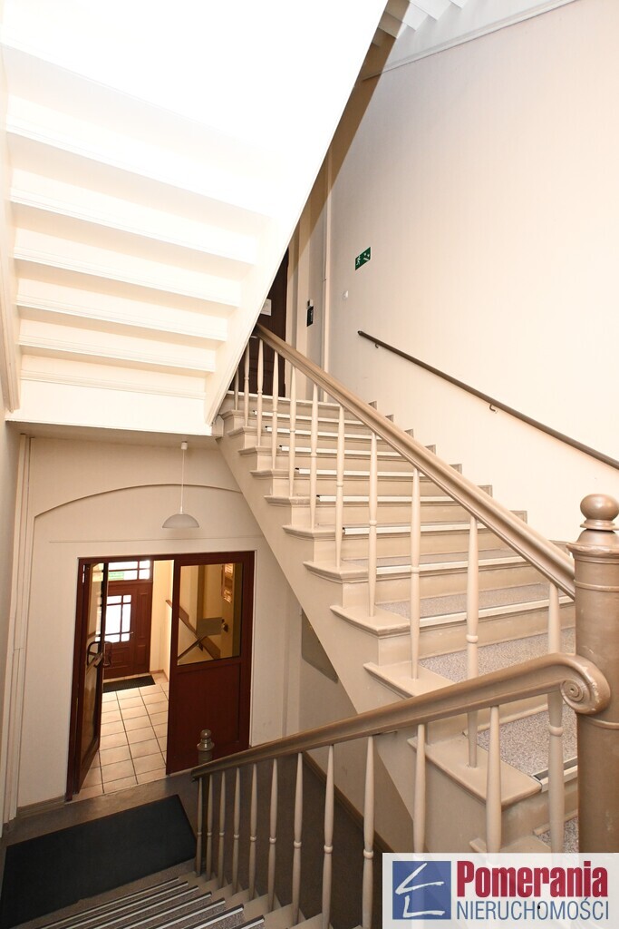 Biuro/pokój do wynajęcia w centrum 17m2 !!! (8)