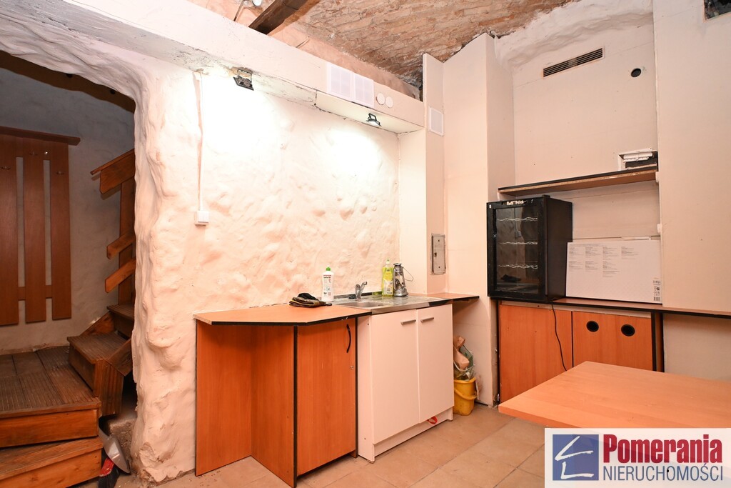 Do wynajęcia lokal w piwnicy centrum !!! (7)