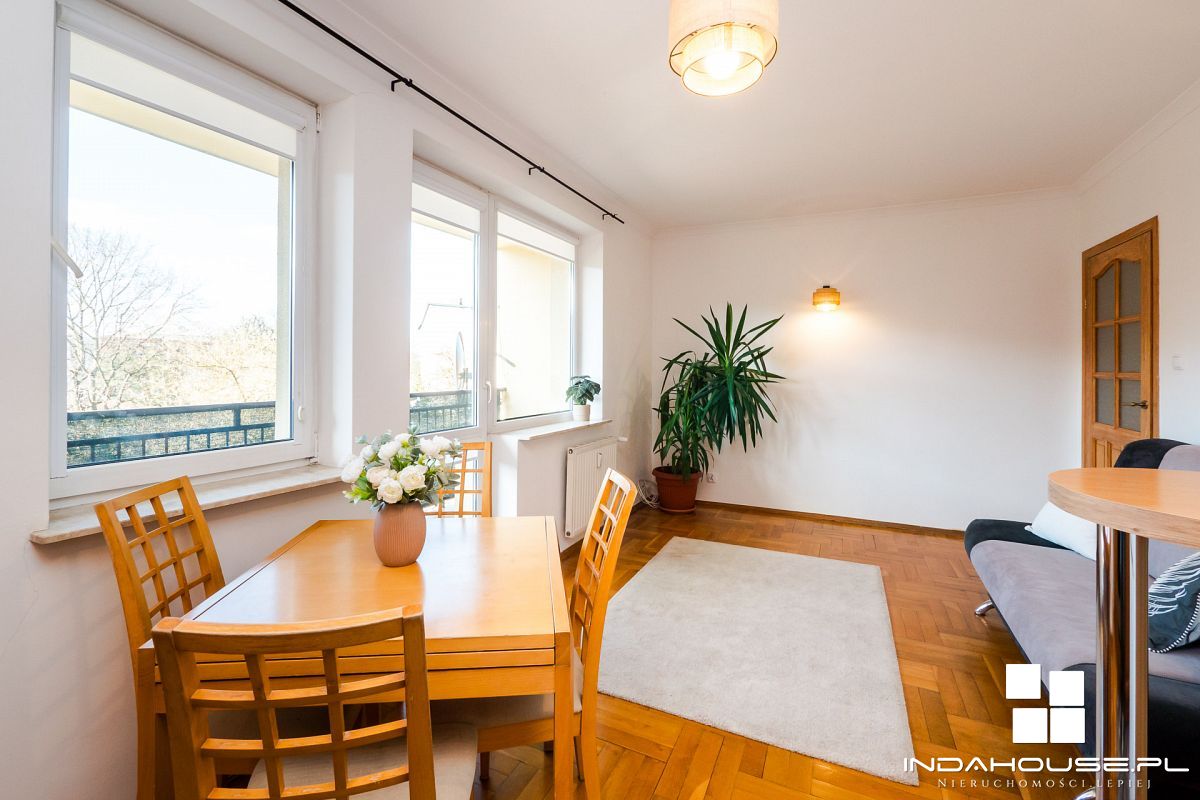 2 pokoje mieszkanie przy PKiW, balkon (3)