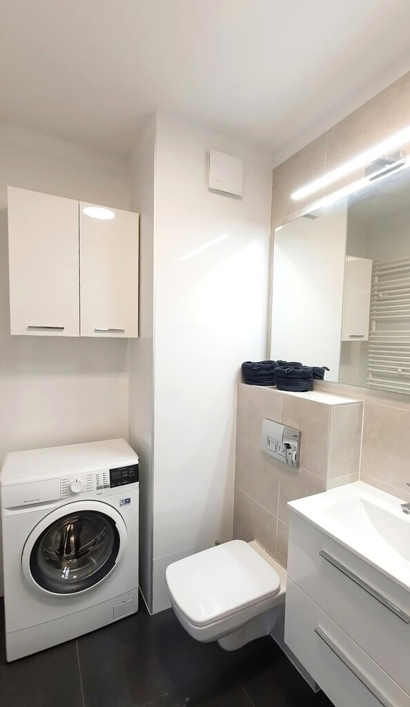 2-pokojowe mieszkanie z miejscem postojowym. (5)