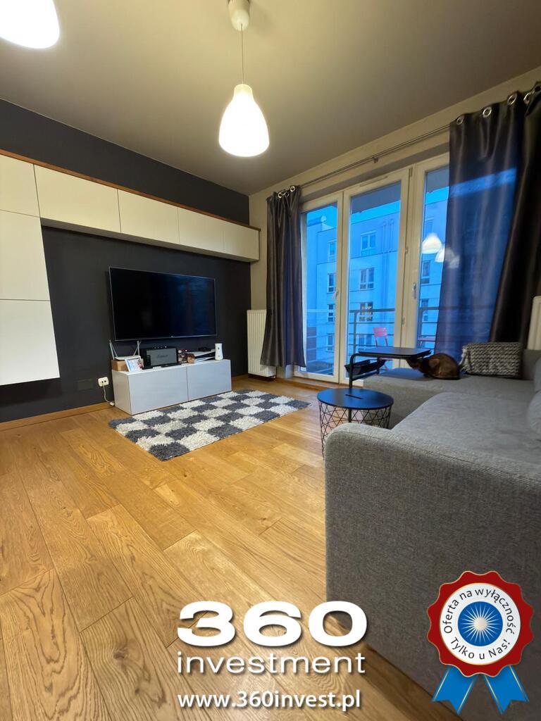 Kazimierska 2013r, balkon, komórka, miejsce post. (3)